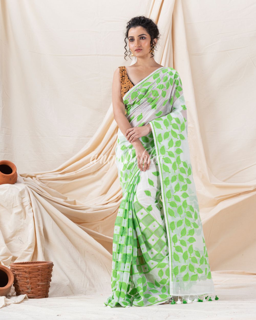 Traditional White Green Leaf Soft Dhakai Jamdani Saree angoshobha
