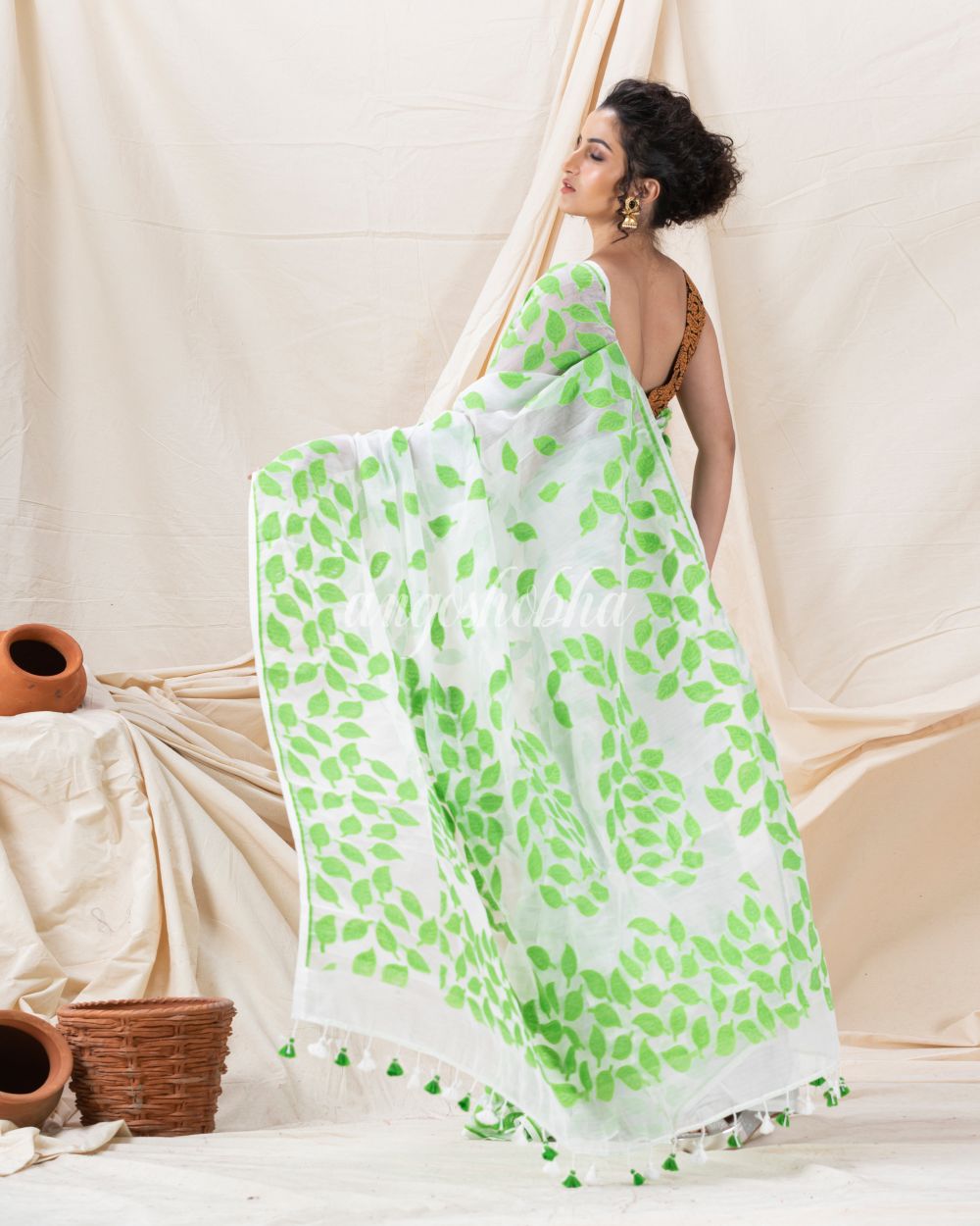 Traditional White Green Leaf Soft Dhakai Jamdani Saree angoshobha