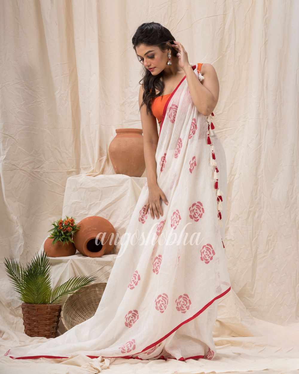 Traditional White Red Linen Jamdani Saree angoshobha