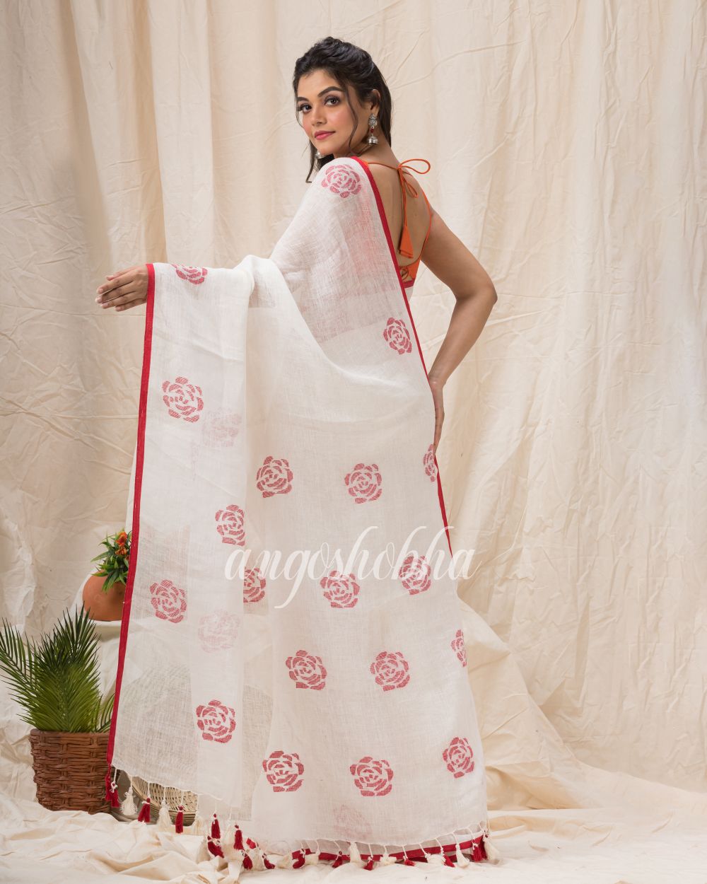 Traditional White Red Linen Jamdani Saree angoshobha