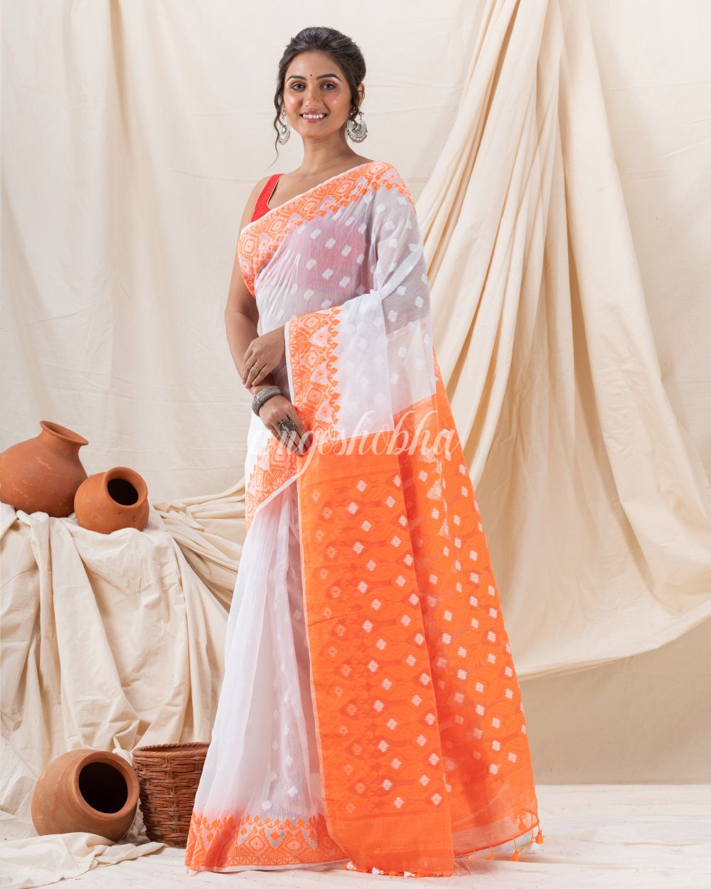 Traditional White Soft Dhakai Jamdani Saree angoshobha