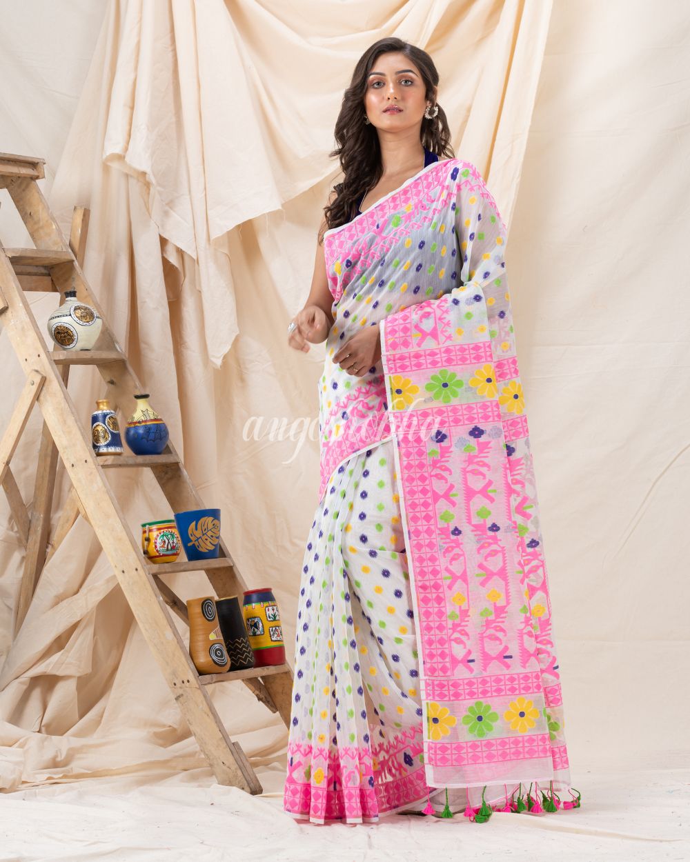 Traditional White Soft Dhakai Jamdani Saree angoshobha