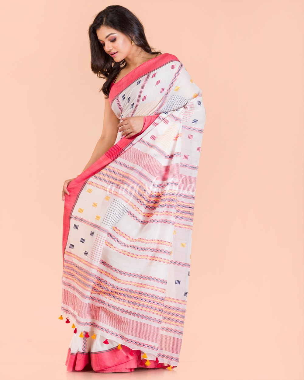 White Cotton Jamdani Saree angoshobha