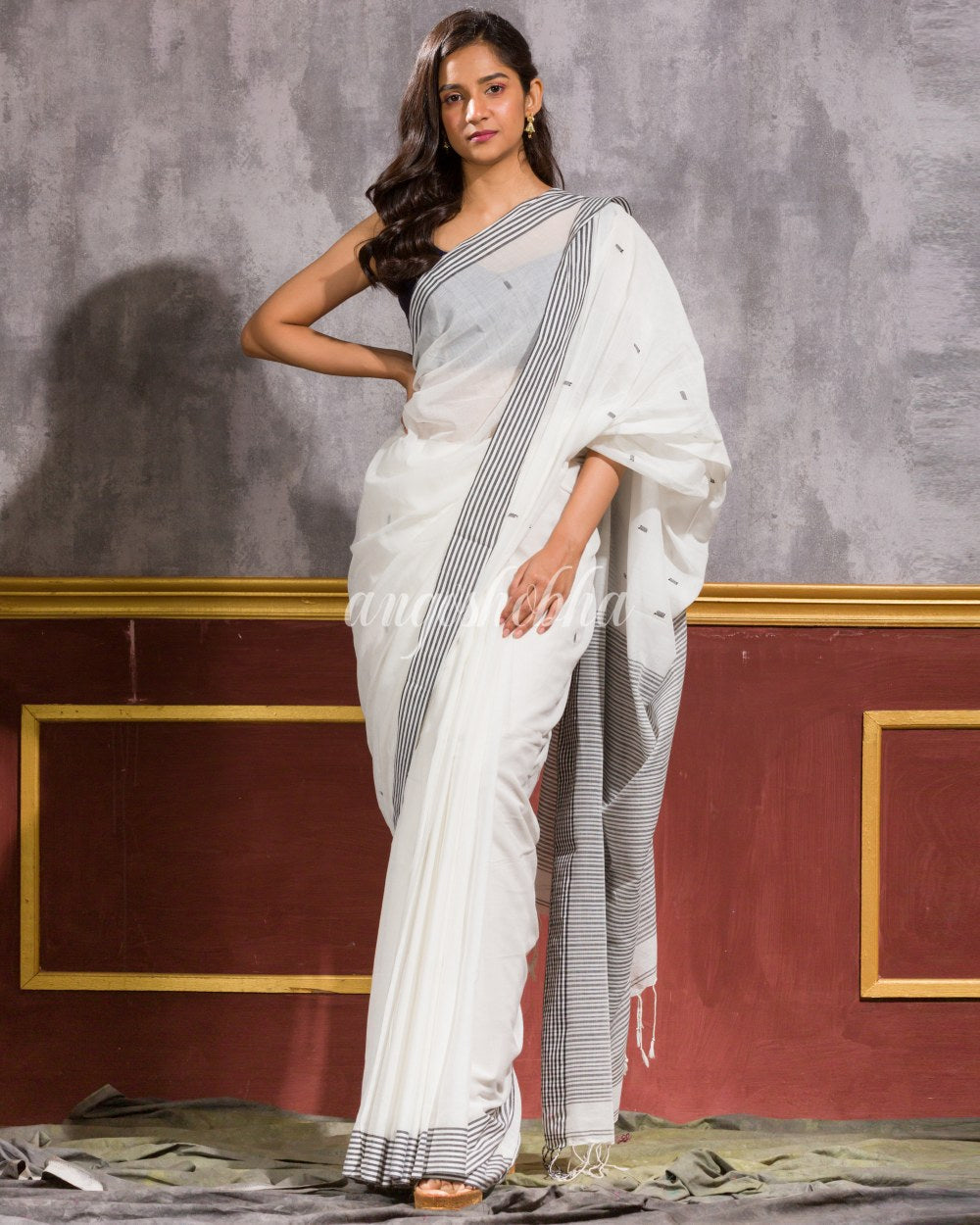 White Handwoven Cotton Saree angoshobha