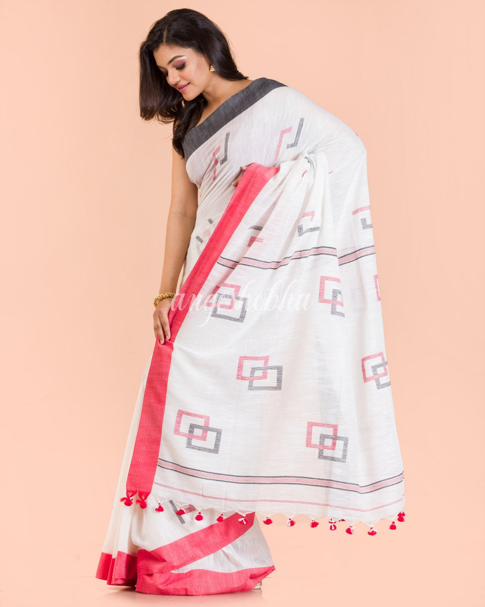 White Jamdani Cotton Saree angoshobha