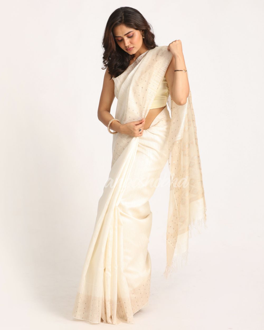 White Matka Silk Handloom Traditional  Sequin Jamdani Saree angoshobha