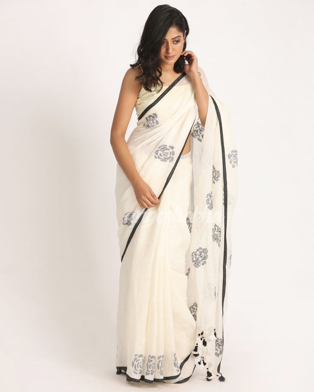 White Traditional Handloom Linen Jamdani Saree angoshobha